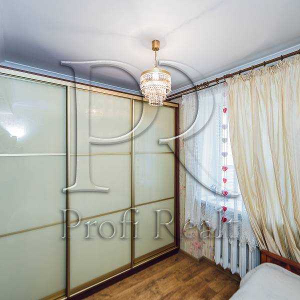 Фото 15. Продаж 4-к квартира Київ, Дніпровський, 65000 $