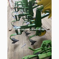 Культиватор John Deere 825 пропашной 8 рядный