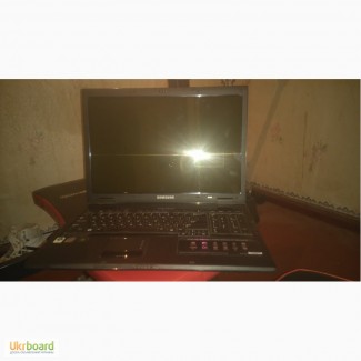 Samsung R700