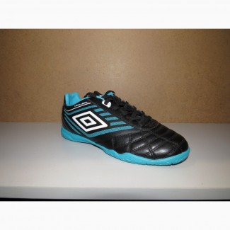 Кроссовки Umbro