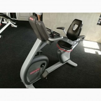 Велотренажери Technogym NEW RECL EXC 700TV-T та Star Trac