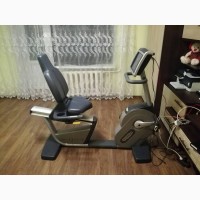 Велотренажери Technogym NEW RECL EXC 700TV-T та Star Trac