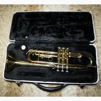 Труба музична продаю помпова Holton T602 USA оригінал Trumpet