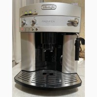 Кофемашина Delonghi Magnifica