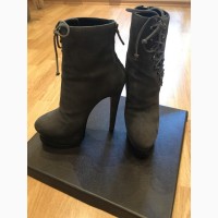 Ботинки на каблуке Alaia Paris