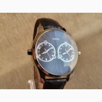 Часы Guess W70004G2, с двумя циферблатами. На ходу