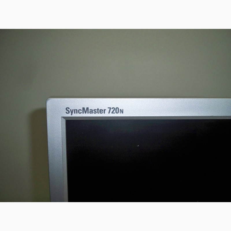 Фото 5. Монитор TFT(LCD) Samsung SyncMaster 720n, 17 дюймов