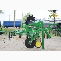 Просапний культиватор John Deere 825 (8 рядів)