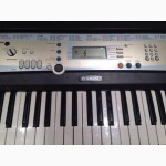 Продам Синтезатор Yamaha PSR-R200 (с подставкой и чехлом)