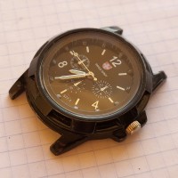 Часы Swiss Army, кварц. На ходу