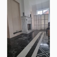 Продам 2 эт.кирпичный дом 280 кв.м. в с.Осещина, СК Троянда 2