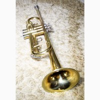 Труба фірмова trumpet музична помпова Holton T602 USA профі оригінал