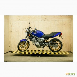 Продам Honda VTR 250