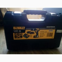 Продам шуруповерт Dewalt DCD785 c2 18v