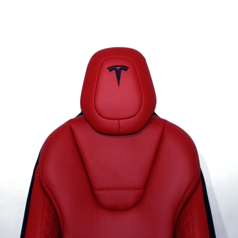 Фото 10. Офисное кресло из автомобильного сиденья Tesla model X