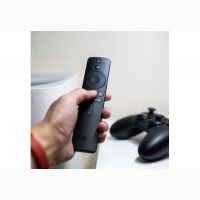 Продам Android Смарт Приставку Xiaomi Mi box S 2/8G с голосовым управлением