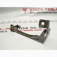 Кронштейн крепления чиллера Tesla model X 1027546-00-C 1027546-00-C CHILLER