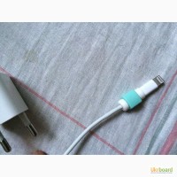 Зажим, фиксатор, защита для usb кабеля или наушников