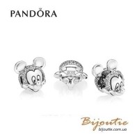 Шарм-клипса PANDORA Сверкающий портрет Микки ― 797495CZ