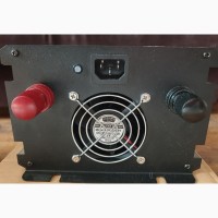 Инвертор с чистой синусоидой 12V в 220V 2000W (макс.4000W) с зарядкой