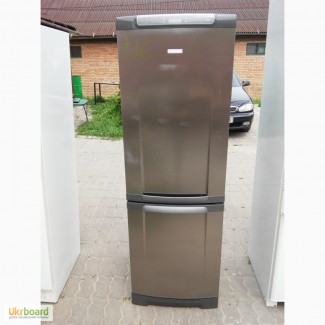 126. холодильник 4900 грн Electrolux Inspire ERF32400F8