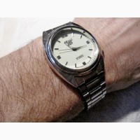 Часы SEIKO, новые, кварцевые, мужские