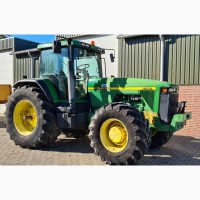 Трактор John Deere 8200