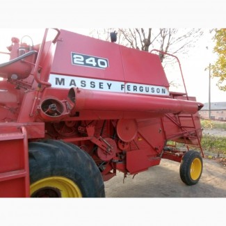 Комбайн Massey Ferguson 240