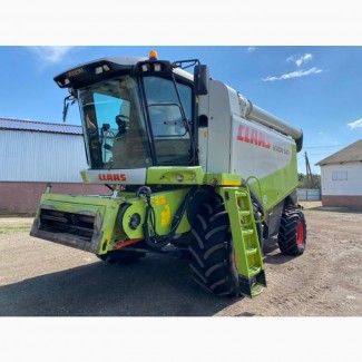 Комбайн клавішний Claas Lexion 540 Рік випуску - 2004 Двигун - Caterpillar С 9