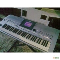 Срочно продам синтезатор Yamaha PSR-S700.