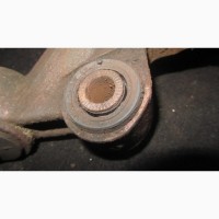 Кулак цапфа задння левая Toyota Camry 30 42305-48010