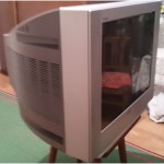 Продам телевизор SONY Trinitron на запчасти!