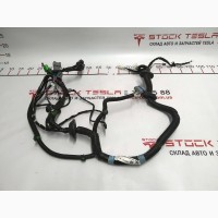 Электропроводка двери передней левой Tesla model S 1004419-00-H 1004419-00