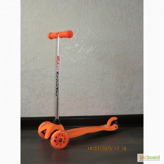 Самокат-скутер трехколесный Scooter