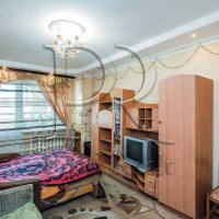 Продаж 3-к квартира Київ, Святошинський, 71000 $