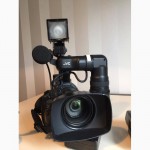 JVC GY-HM750 ProHD w/Canon 14x Lens + Manfrotto Tripod