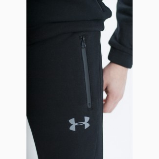 Продам спортивный костюм underarmour