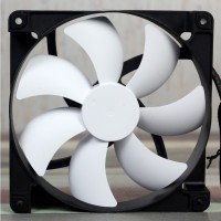 Вентилятор NZXT FN V2 Case Fan Series 140 mm (RF-FN142-RB) новий