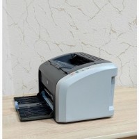 Лазерний принтер HP LaserJet 1010 + кабелі