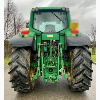 Трактор John Deere 6930