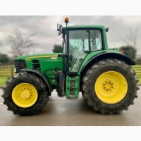 Трактор John Deere 6930