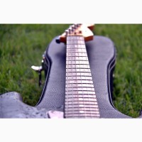 Fender Stratocaster из США с жёстким кейсом Warwick(relic design)